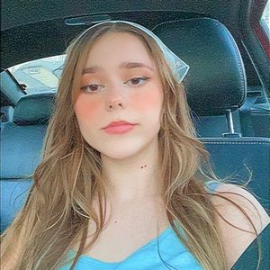 Meet your Posher, Tabitha